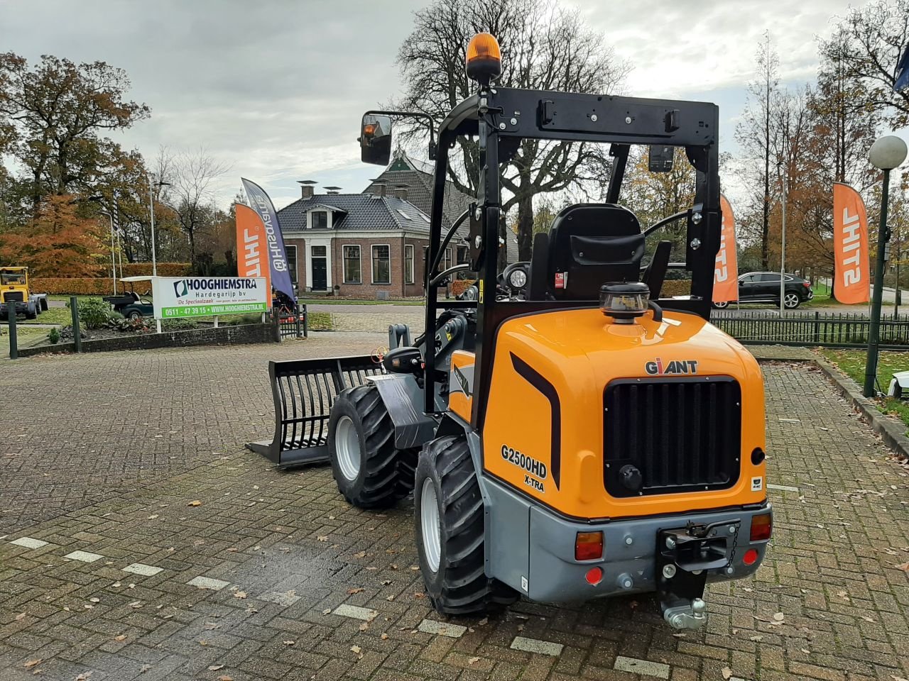 Knickgelenkte Baggerlader van het type Sonstige Giant G2500 X-tra HD, Gebrauchtmaschine in Hardegarijp (Foto 4)