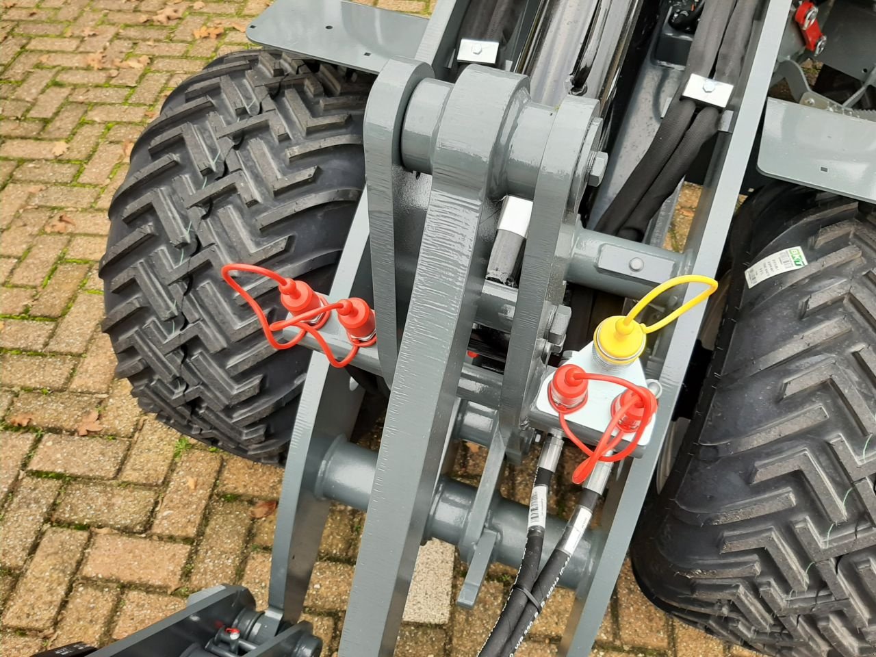 Knickgelenkte Baggerlader of the type Sonstige Giant G2500 X-tra HD, Neumaschine in Hardegarijp (Picture 8)