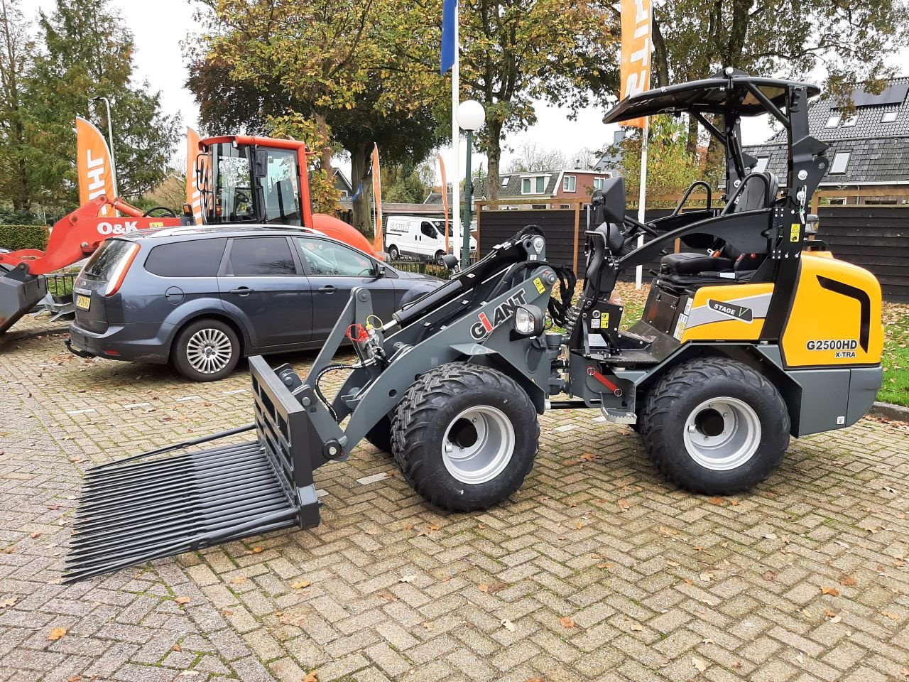 Knickgelenkte Baggerlader of the type Sonstige Giant G2500 X-tra HD, Neumaschine in Hardegarijp (Picture 7)