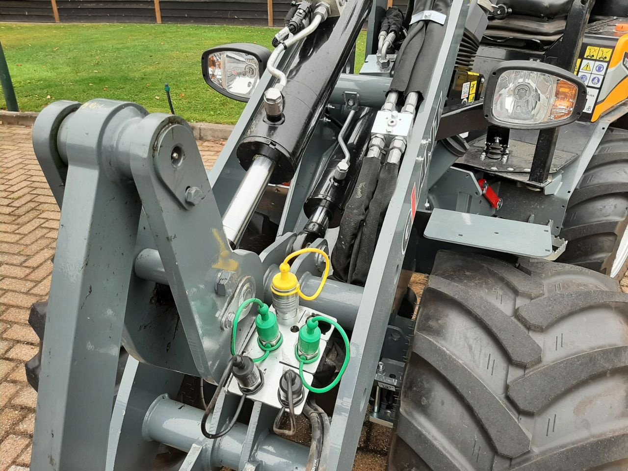 Knickgelenkte Baggerlader типа Sonstige Giant G2700 HD Plus, Gebrauchtmaschine в Hardegarijp (Фотография 8)