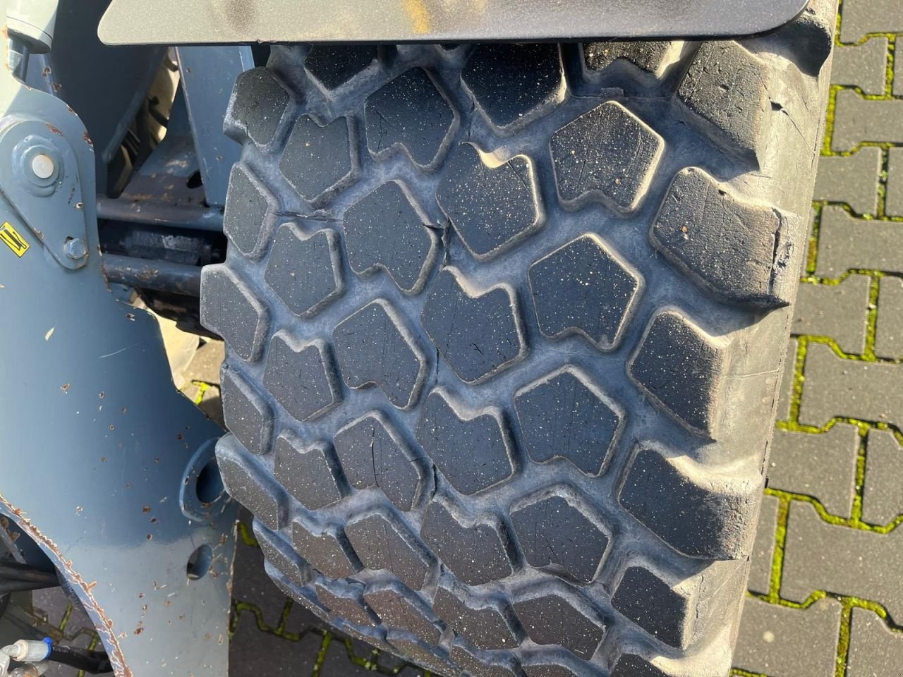 Knickgelenkte Baggerlader типа Sonstige Giant V6004T, Gebrauchtmaschine в Nijelamer (Фотография 4)