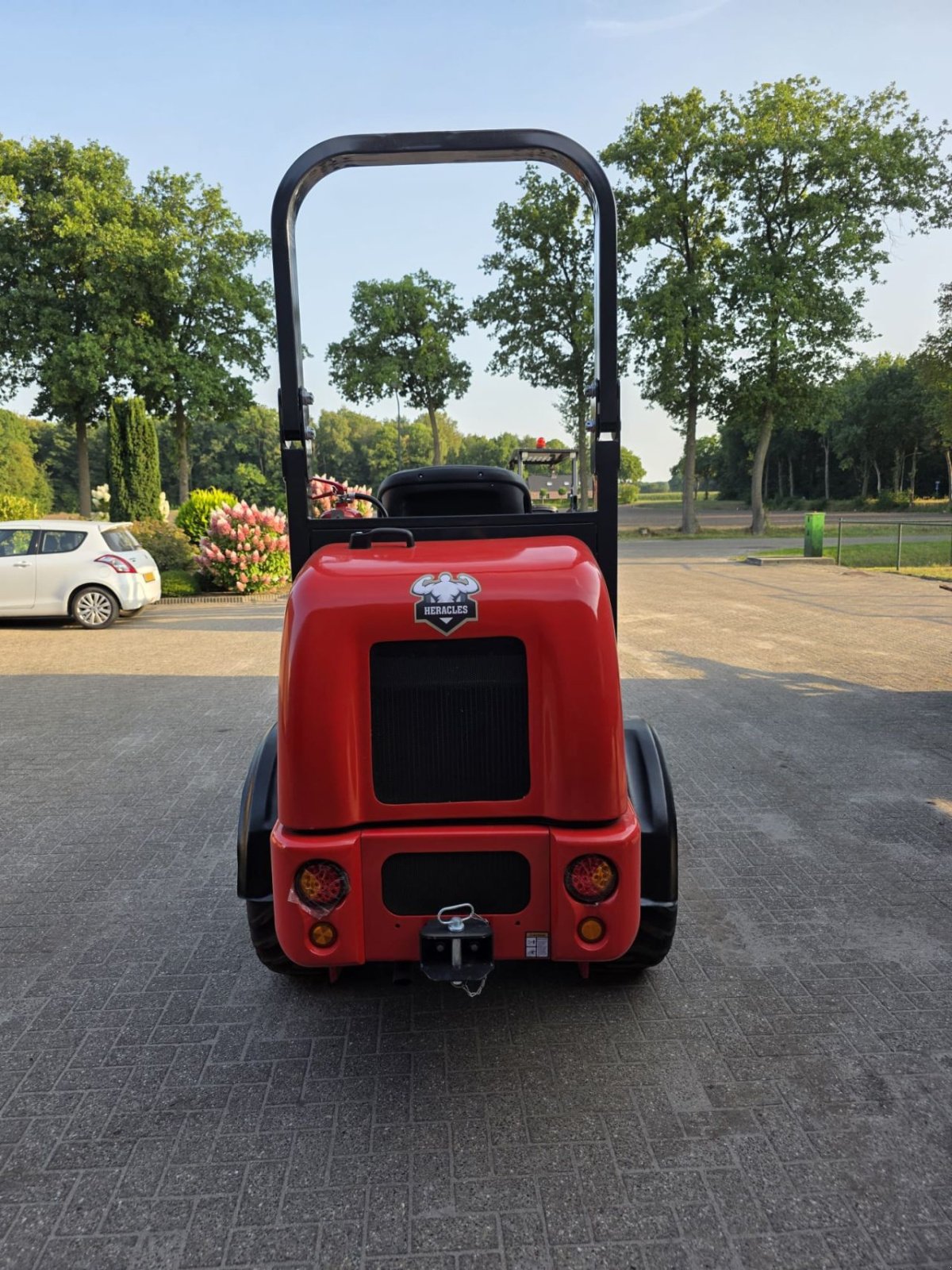 Knickgelenkte Baggerlader of the type Sonstige Heracles H220 Pro, Neumaschine in Breda (Picture 4)