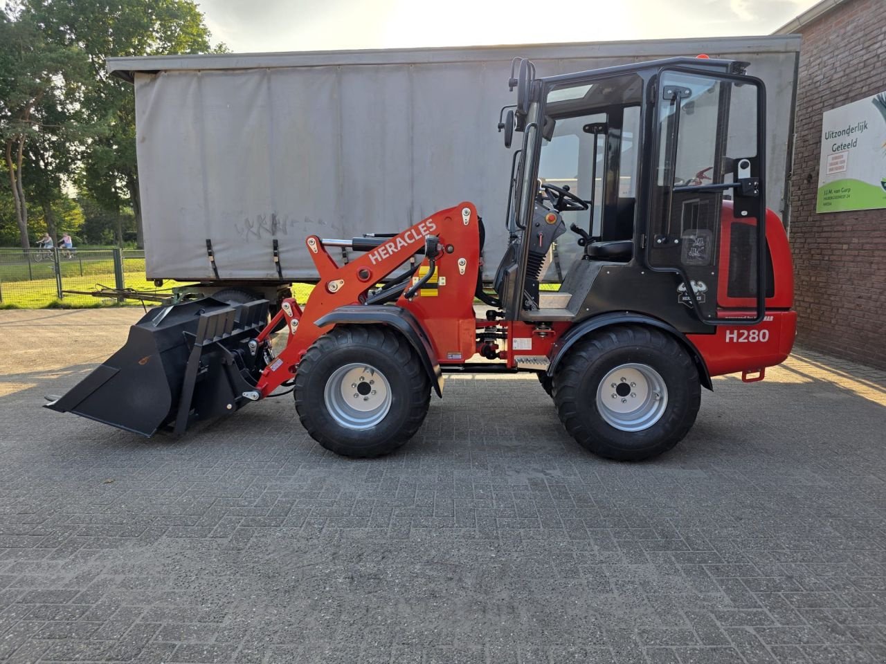 Knickgelenkte Baggerlader a típus Sonstige Heracles H280 Pro, Neumaschine ekkor: Breda (Kép 1)