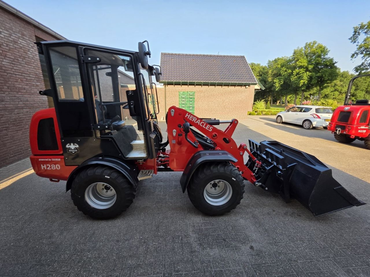 Knickgelenkte Baggerlader a típus Sonstige Heracles H280 Pro, Neumaschine ekkor: Breda (Kép 4)