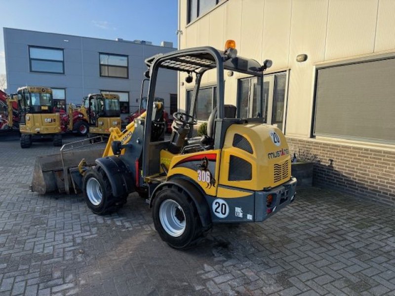 Knickgelenkte Baggerlader za tip Sonstige Manitou Mustang 306, Gebrauchtmaschine u Cuijk (Slika 3)