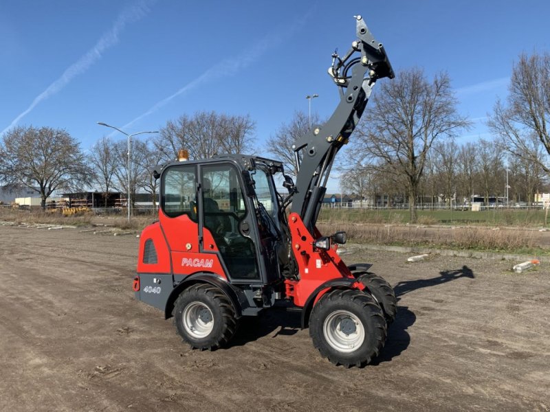 Knickgelenkte Baggerlader del tipo Sonstige PACAM 4040, Neumaschine en Deurne (Imagen 1)