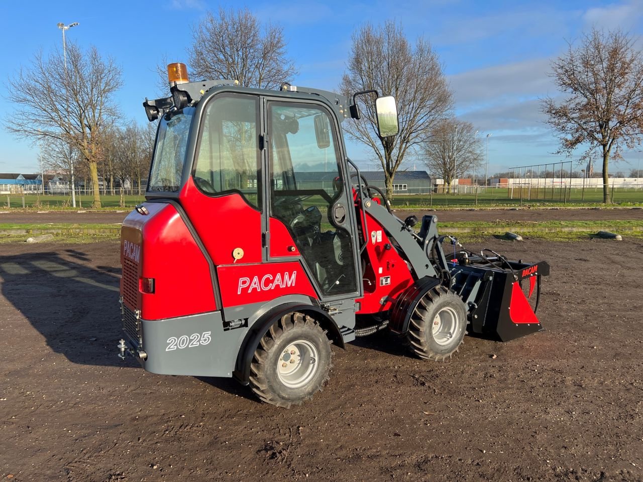 Knickgelenkte Baggerlader des Typs Sonstige PACAM minishovel Hoflader, Neumaschine in Deurne (Bild 7)