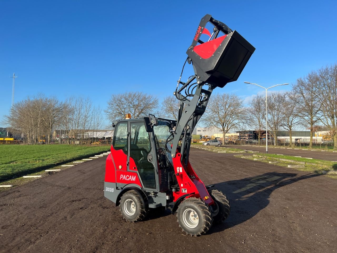 Knickgelenkte Baggerlader des Typs Sonstige PACAM minishovel Hoflader, Neumaschine in Deurne (Bild 8)