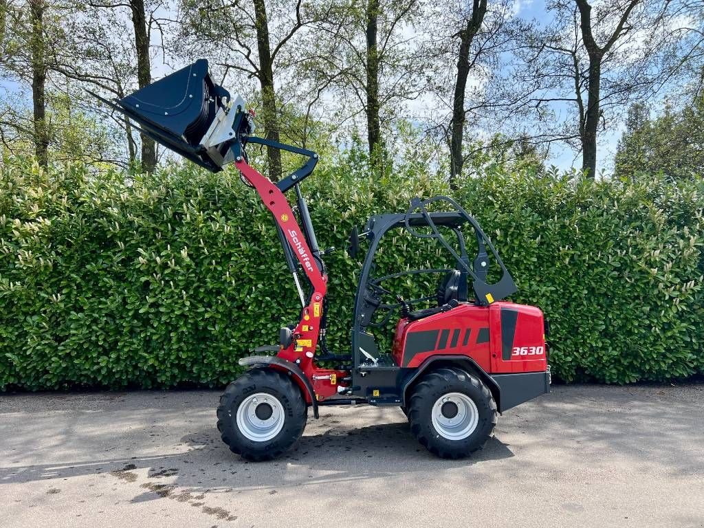 Knickgelenkte Baggerlader typu Sonstige Sch&auml;ffer 3630, Neumaschine w Nijkerkerveen (Zdjęcie 8)