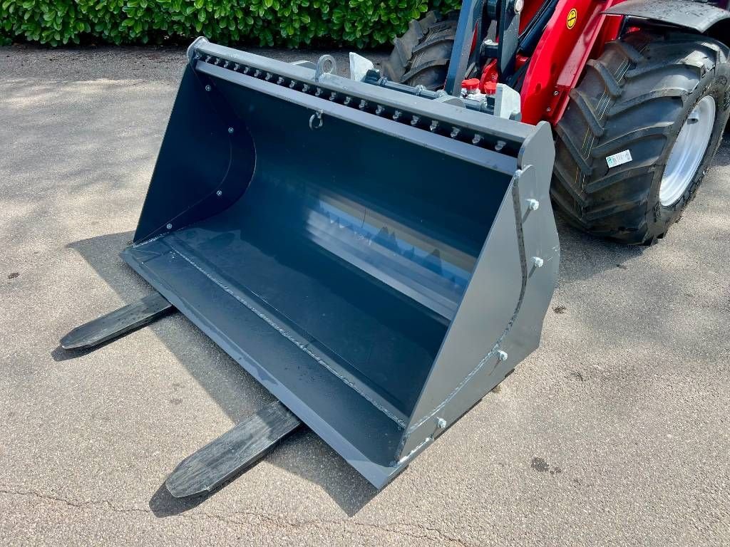 Knickgelenkte Baggerlader typu Sonstige Sch&auml;ffer 3630, Neumaschine w Nijkerkerveen (Zdjęcie 4)