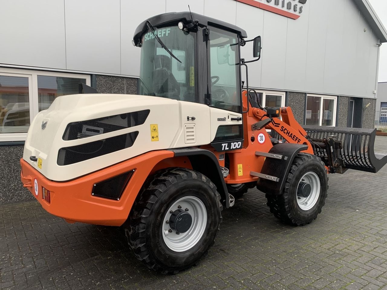 Knickgelenkte Baggerlader of the type Sonstige Terex Schaeff TL100, Gebrauchtmaschine in Vriezenveen (Picture 5)