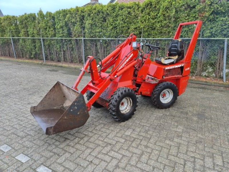 Knickgelenkte Baggerlader Türe ait Sonstige Weidemann 811, Gebrauchtmaschine içinde Hollandscheveld (resim 1)