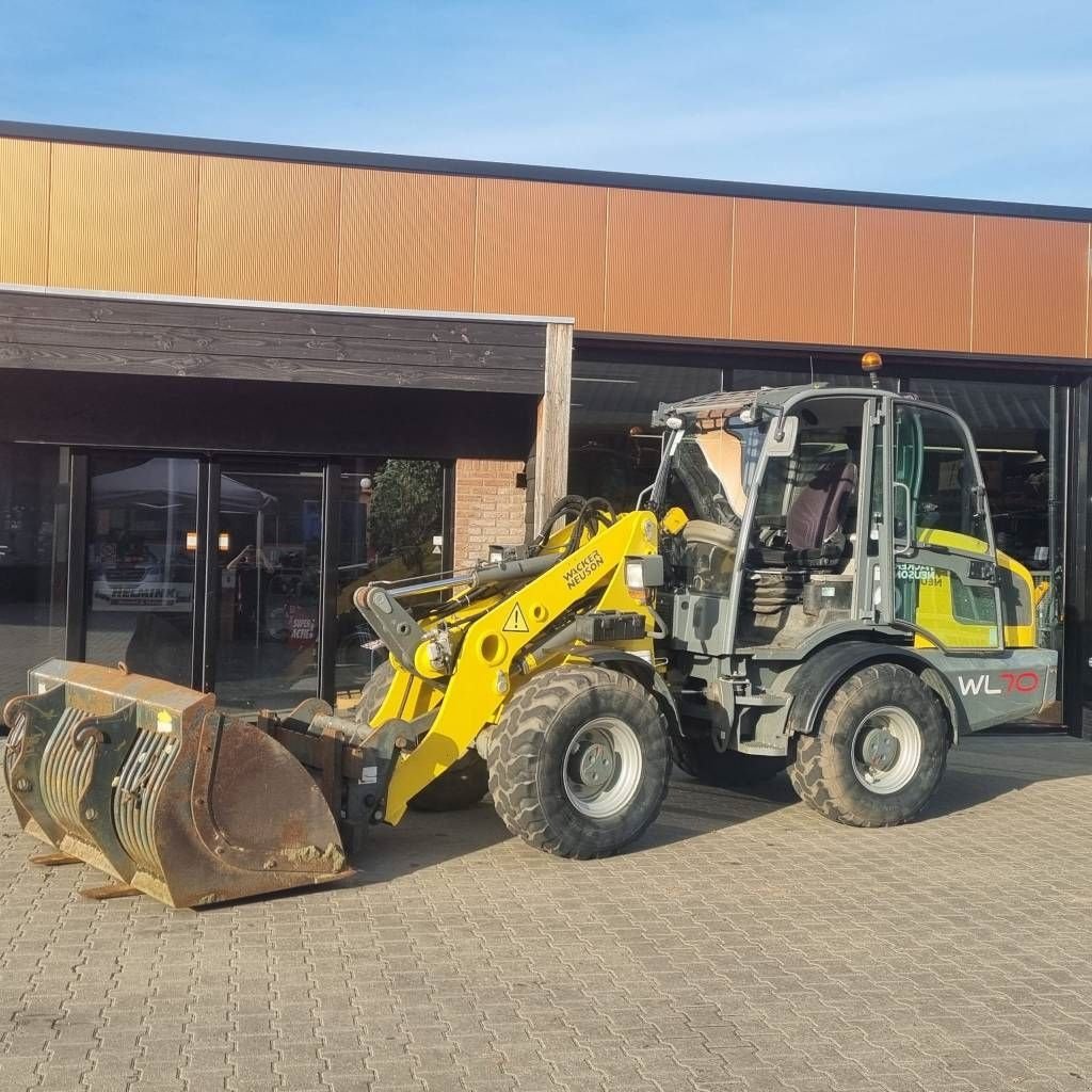 Knickgelenkte Baggerlader типа Wacker Neuson Voorzien van Laserbord WL 70, Gebrauchtmaschine в Doetinchem (Фотография 1)