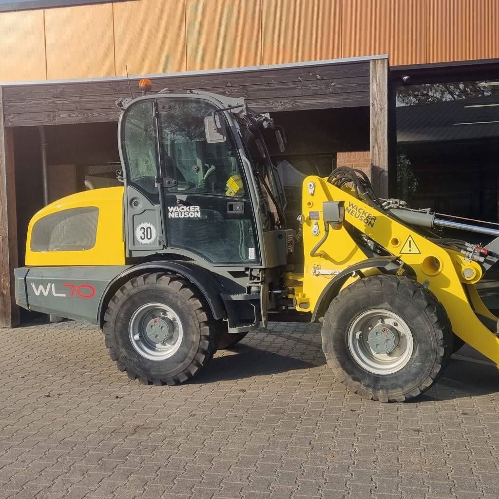 Knickgelenkte Baggerlader du type Wacker Neuson Voorzien van Laserbord WL 70, Gebrauchtmaschine en Doetinchem (Photo 4)