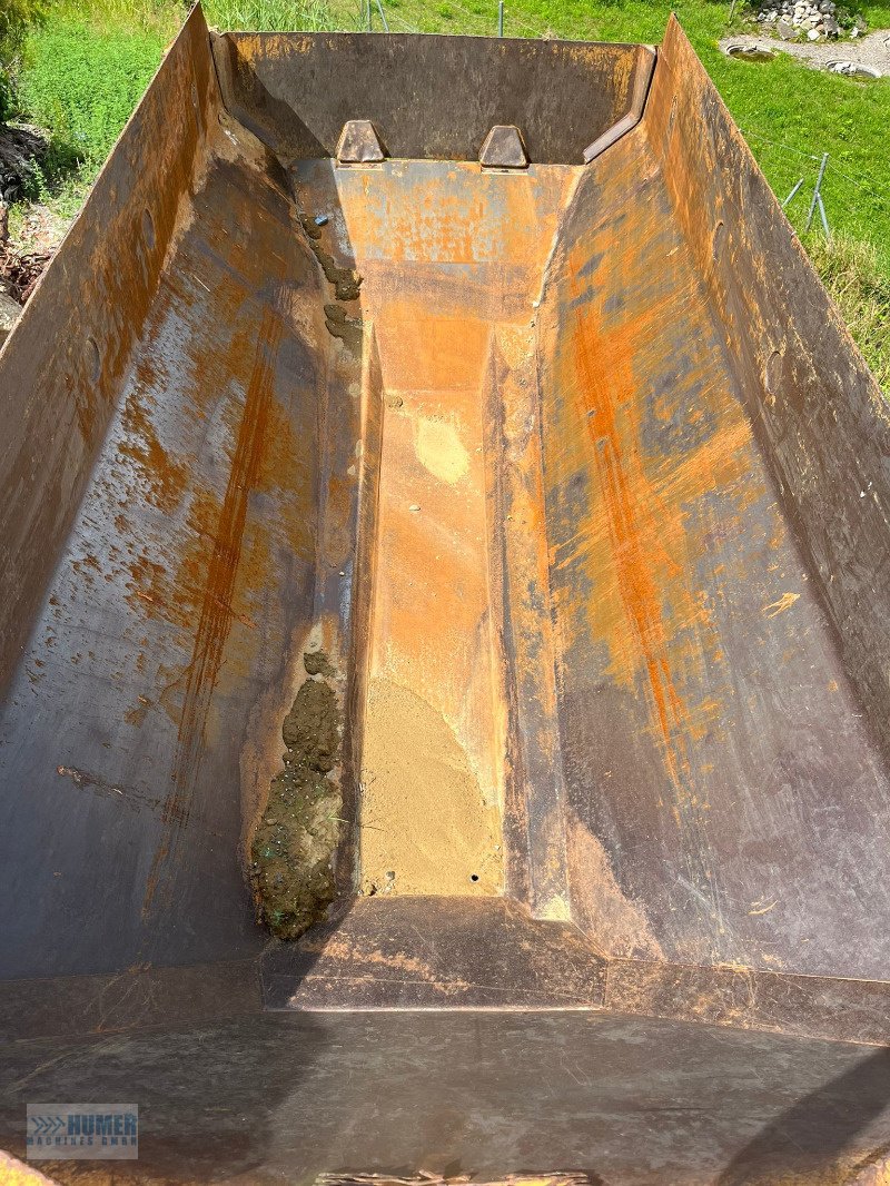 Knickgelenkte Dumper des Typs Caterpillar 725, Neumaschine in Vorchdorf (Bild 12)