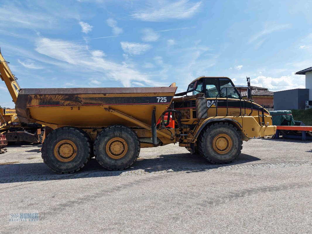 Knickgelenkte Dumper des Typs Caterpillar 725, Neumaschine in Vorchdorf (Bild 5)