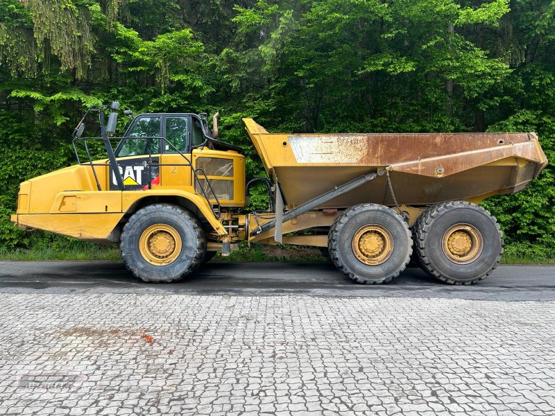 Knickgelenkte Dumper des Typs Caterpillar 730 C2, Gebrauchtmaschine in Deutsch - Goritz (Bild 1)