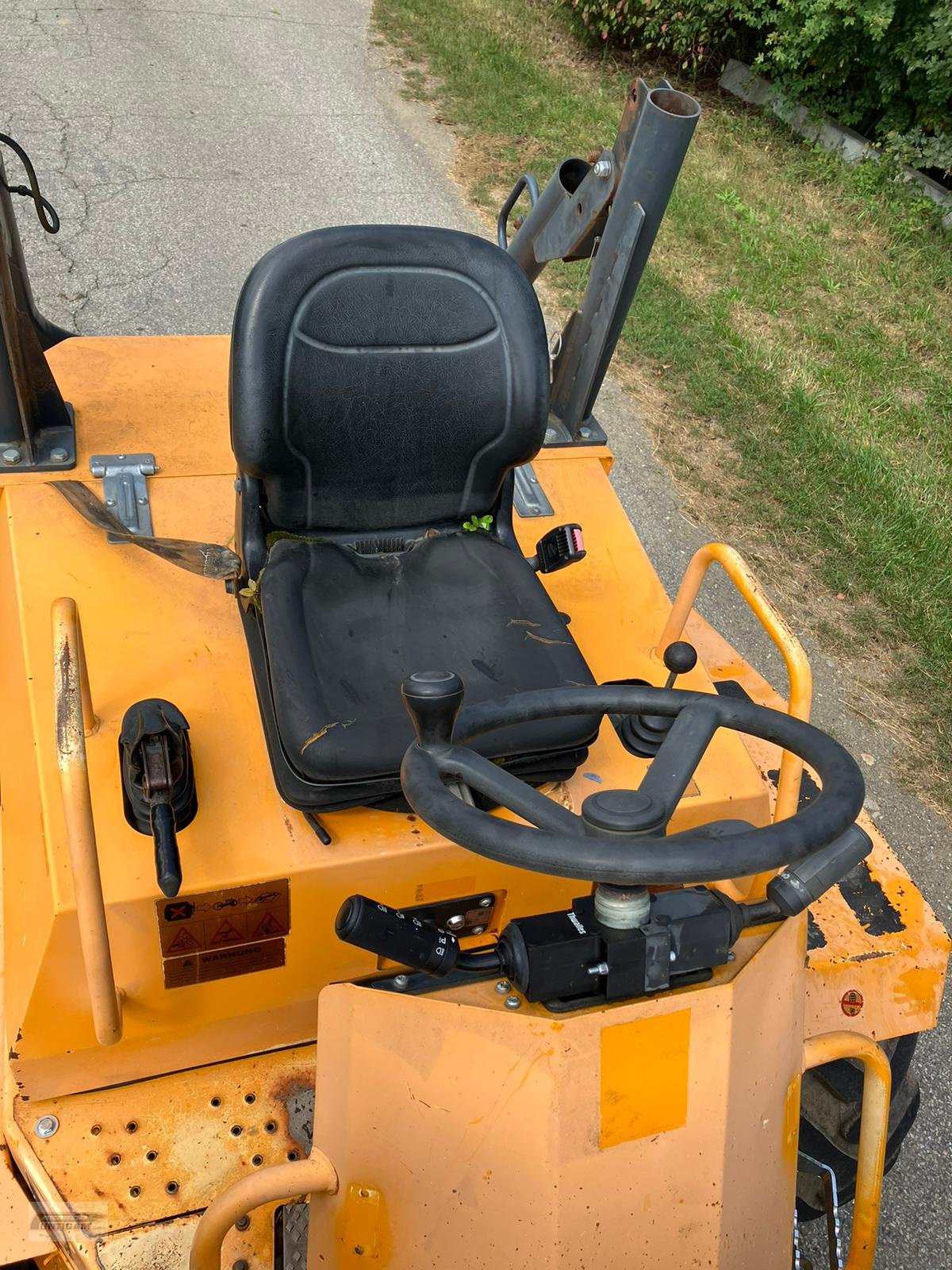 Knickgelenkte Dumper typu Thwaites MACH 864, Gebrauchtmaschine v Deutsch - Goritz (Obrázek 11)