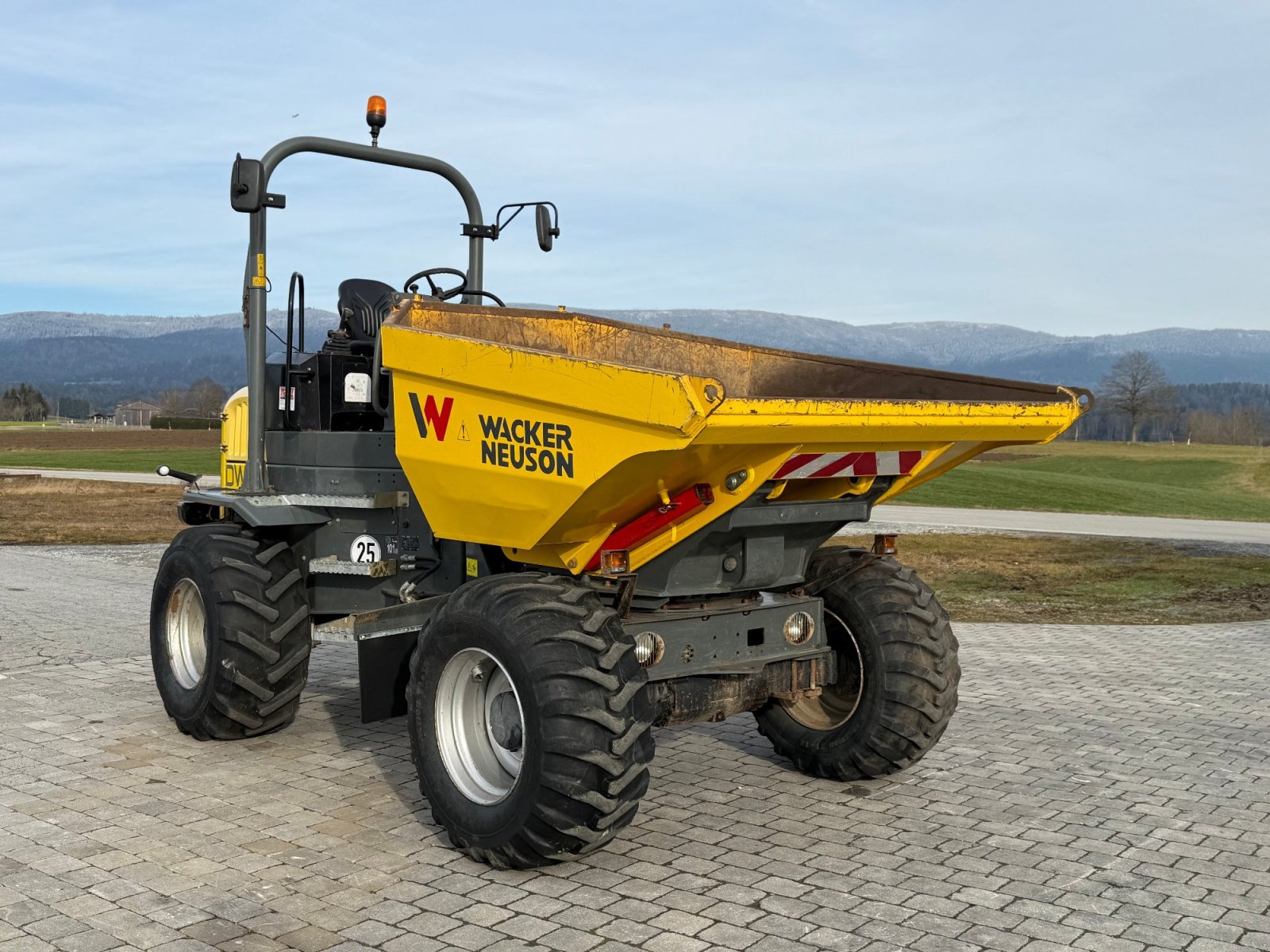 Knickgelenkte Dumper Türe ait Wacker Neuson DW 90, Gebrauchtmaschine içinde Neureichenau (resim 3)