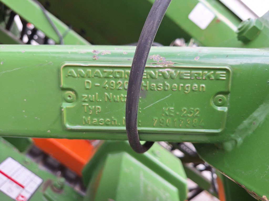 Kombination del tipo Amazone KE 252 + AD 252, Gebrauchtmaschine en Chur (Imagen 7)