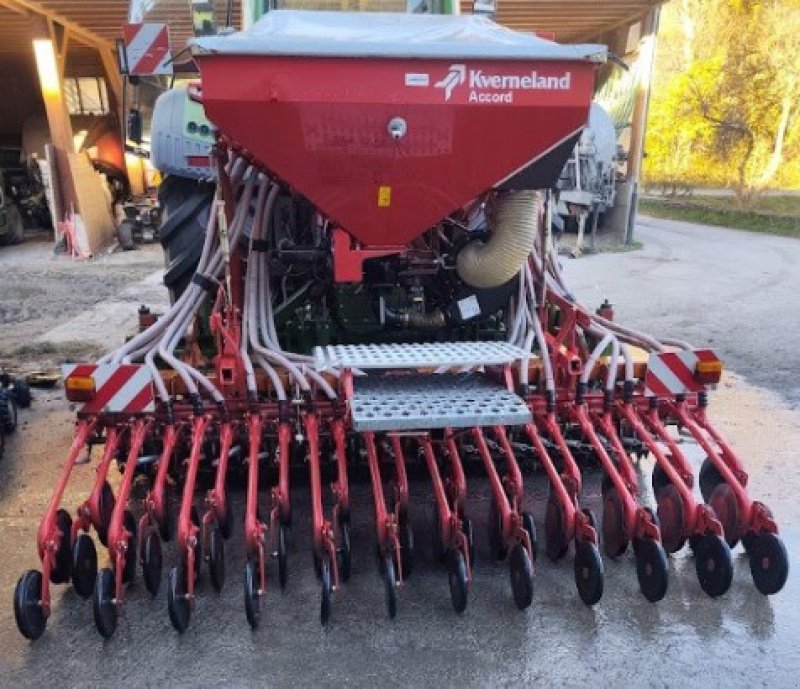 Kombination des Typs Amazone KG 302, Gebrauchtmaschine in Bertschikon (Bild 2)