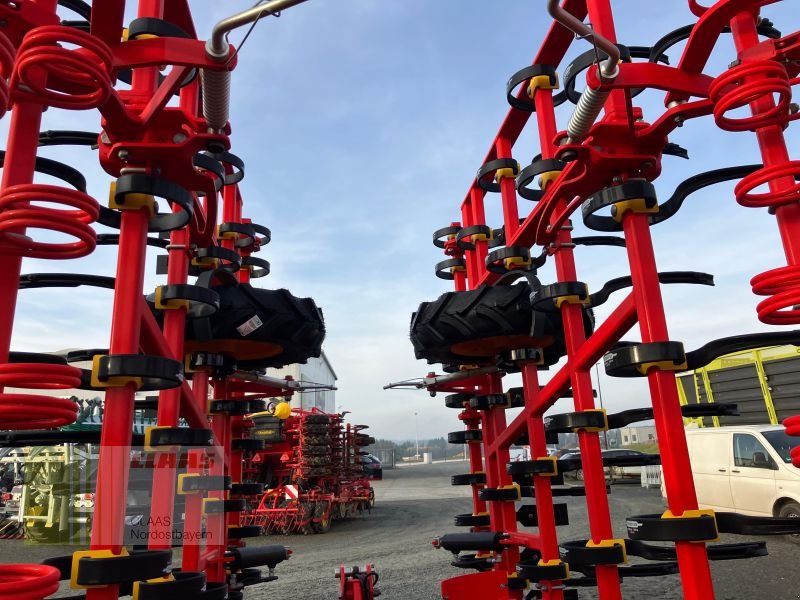 Kombination des Typs Väderstad NZM 600 MOUNTED, Neumaschine in Hollfeld (Bild 10)