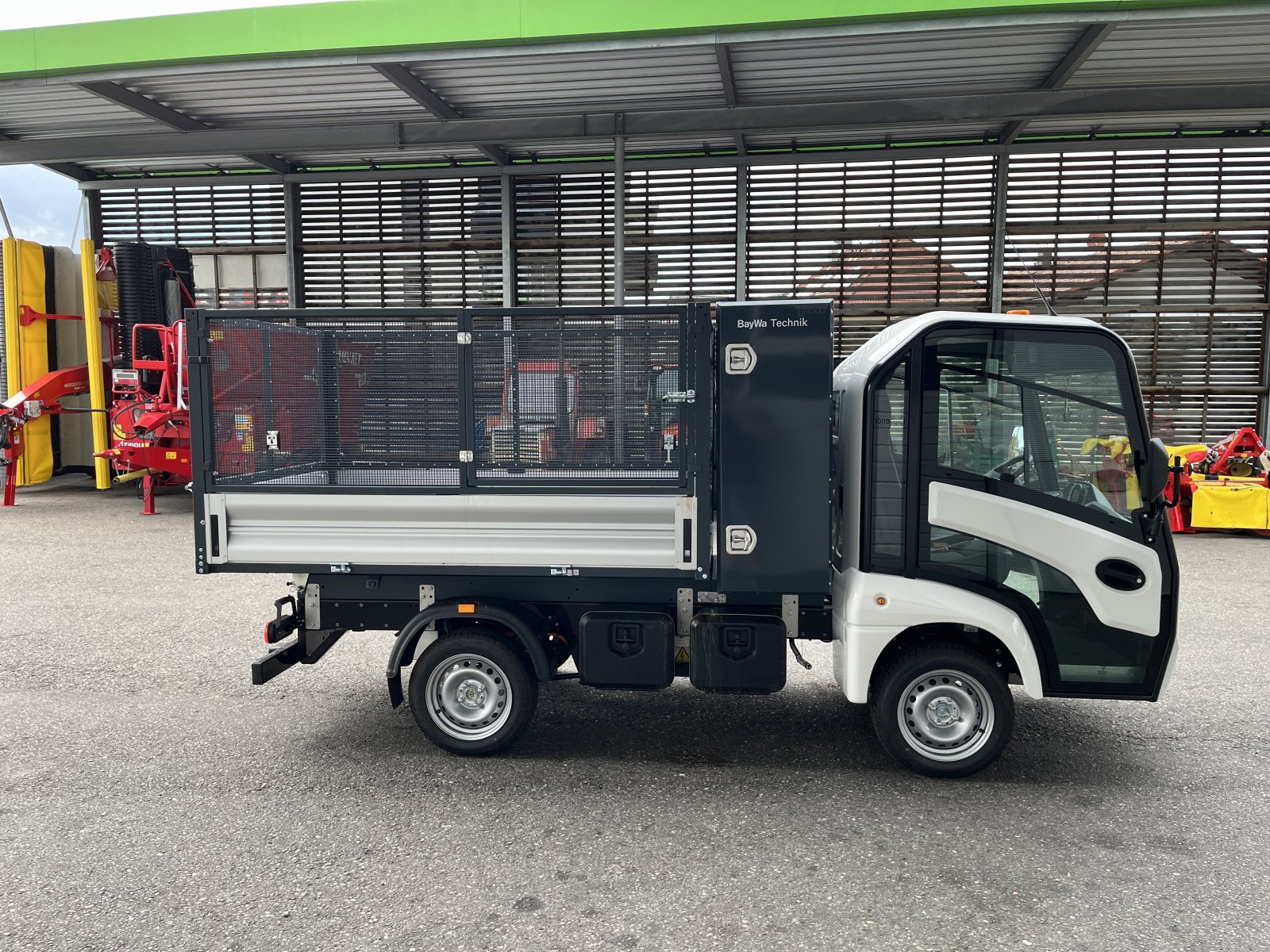 Kommunalfahrzeug des Typs Addax Elektrofahrzeug 15MTx, Neumaschine in Frastanz (Bild 8)