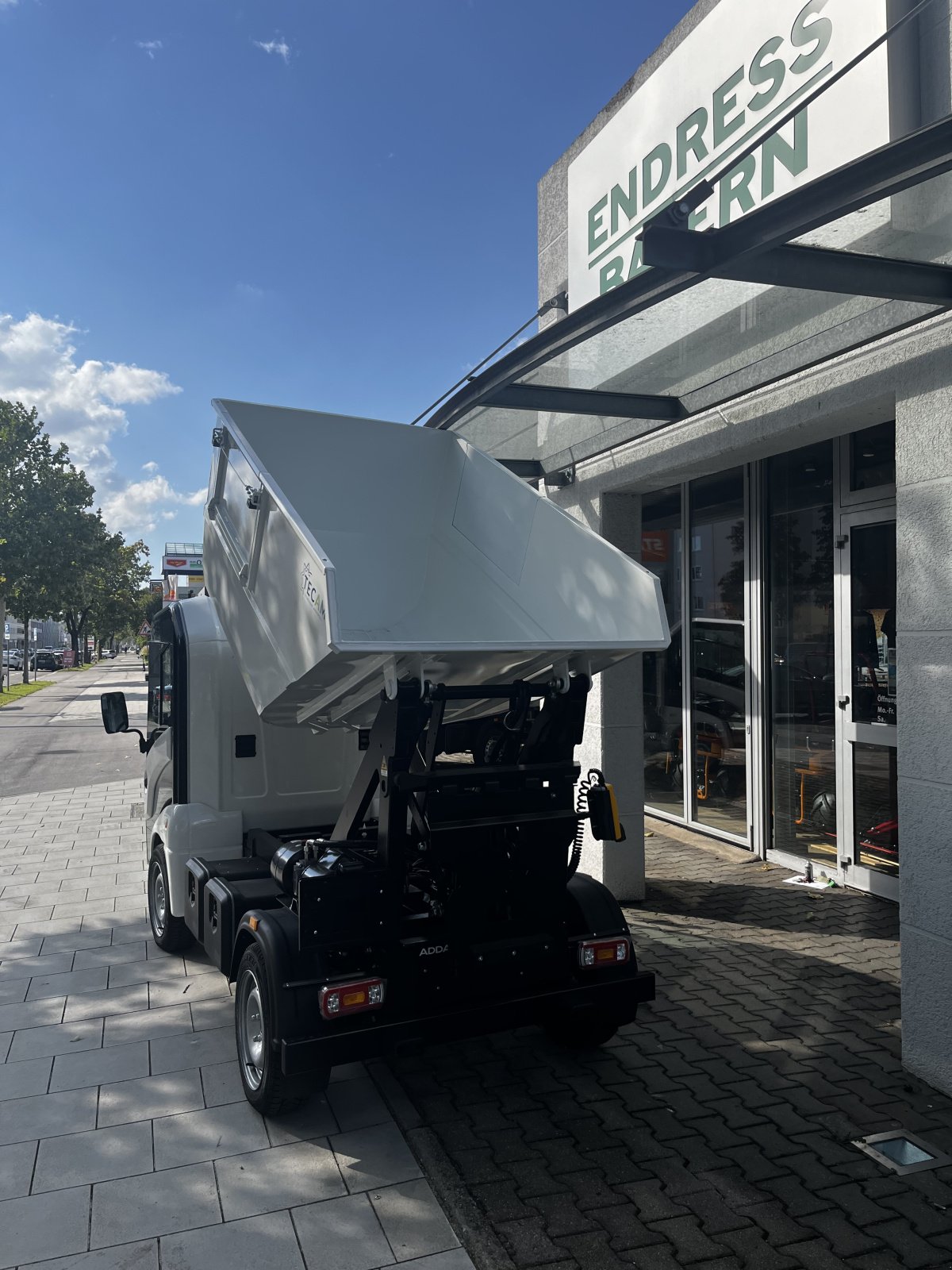 Kommunalfahrzeug του τύπου Addax Elektrofahrzeug MT15n, Neumaschine σε München (Φωτογραφία 6)