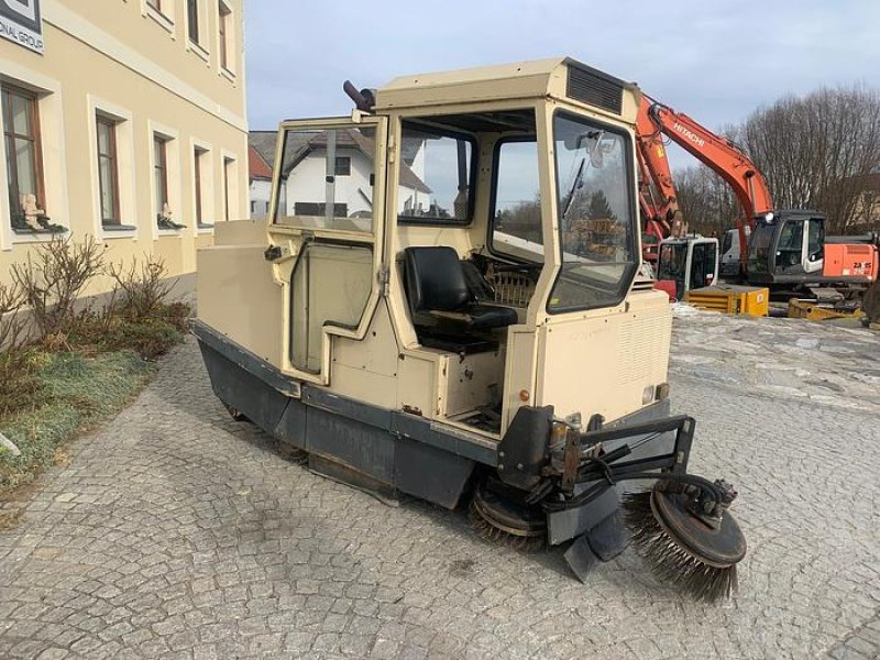 Kommunalfahrzeug tip Amros 1250 Kehrmaschine, Gebrauchtmaschine in Brunn an der Wild (Poză 2)