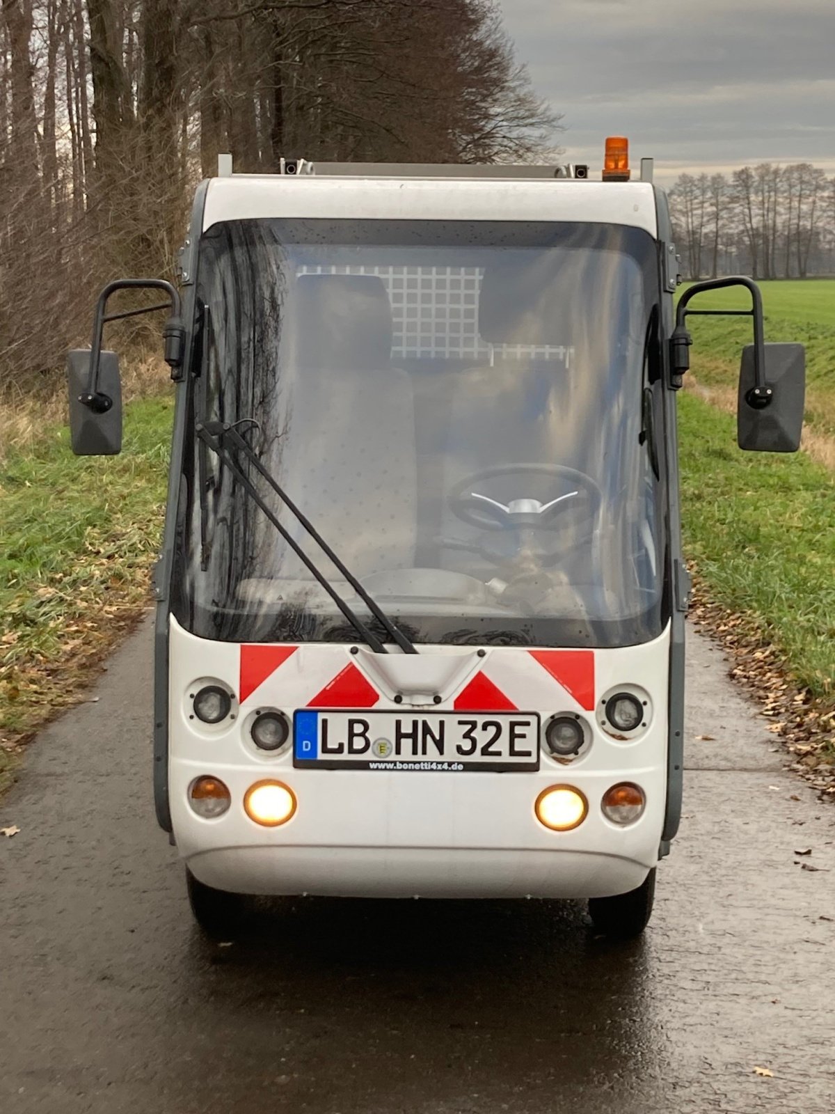 Kommunalfahrzeug des Typs Esagono mini E-truck Gastone, Gebrauchtmaschine in Wedemark (Bild 2)