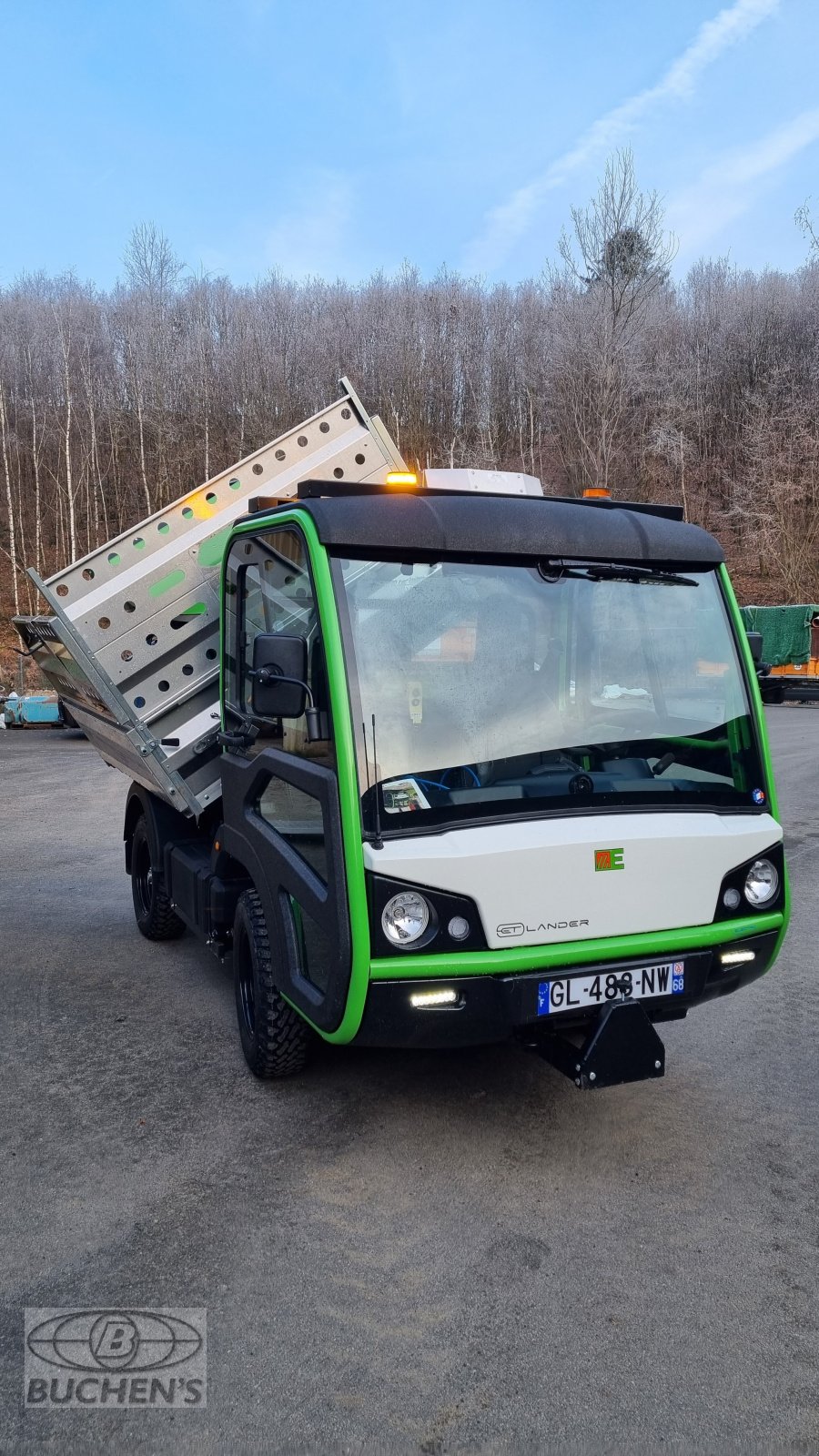 Kommunalfahrzeug des Typs Etesia ET-Lander, Neumaschine in Olpe (Bild 5)