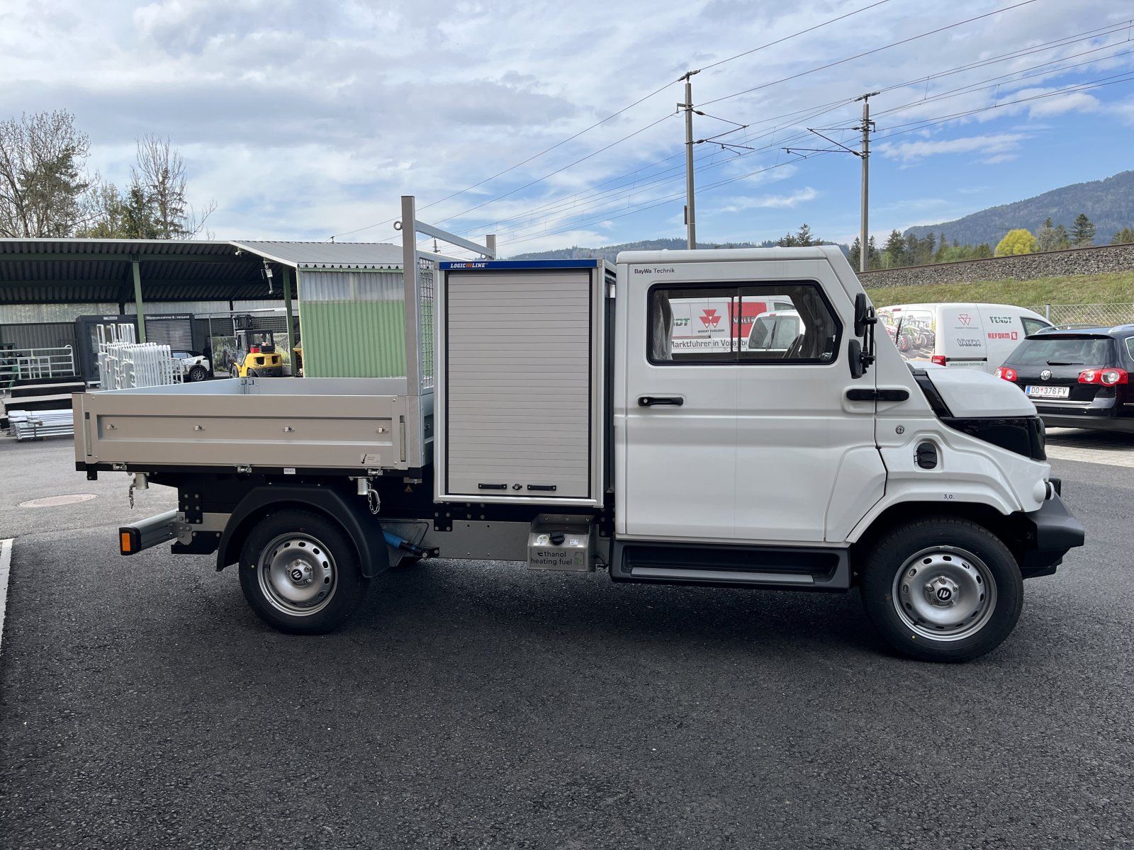 Kommunalfahrzeug des Typs EVUM aCar, Neumaschine in Frastanz (Bild 4)