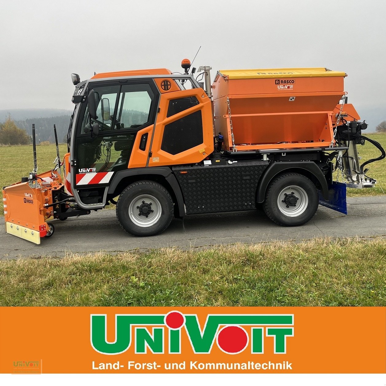 Kommunalfahrzeug typu Hansa APZ 100K Bj. 2025 Vorführer Rasco Schneepflug Streuer, Gebrauchtmaschine v Warmensteinach (Obrázek 5)