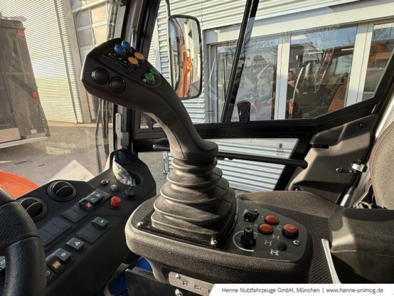 Kommunalfahrzeug del tipo Hansa Hansa APZ 1003 K - 3,5 t, Neumaschine en Heimstetten (Imagen 11)