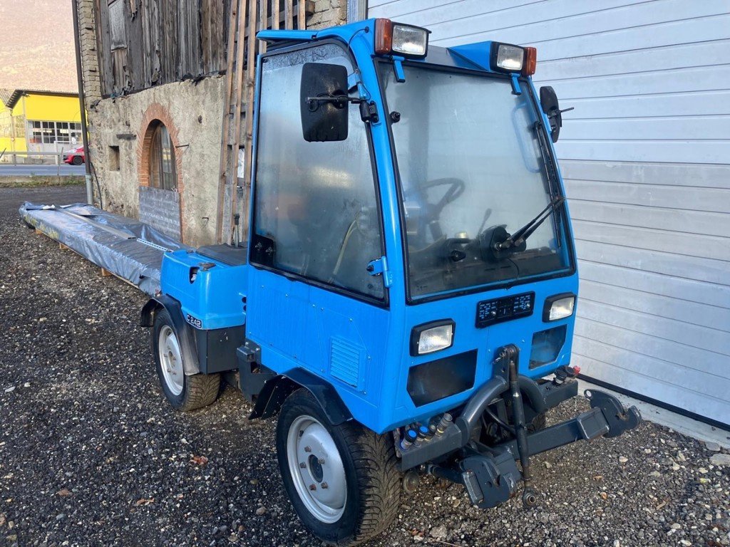 Kommunalfahrzeug typu Holder C2.42, Gebrauchtmaschine v Arbedo (Obrázek 1)