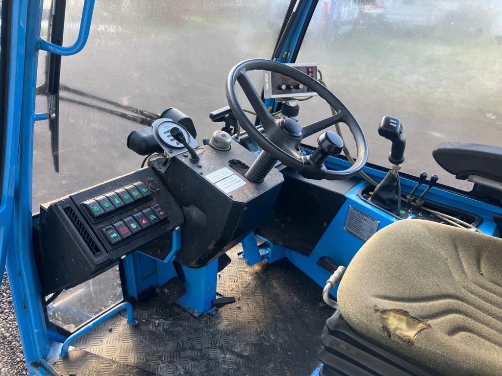 Kommunalfahrzeug typu Holder C2.42, Gebrauchtmaschine v Arbedo (Obrázek 4)