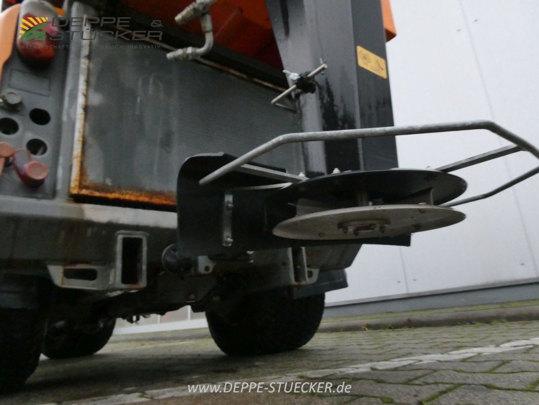 Kommunalfahrzeug del tipo Kärcher MIC 50 mit P260 Tellerstreuer, Gebrauchtmaschine In Lauterberg/Barbis (Immagine 12)