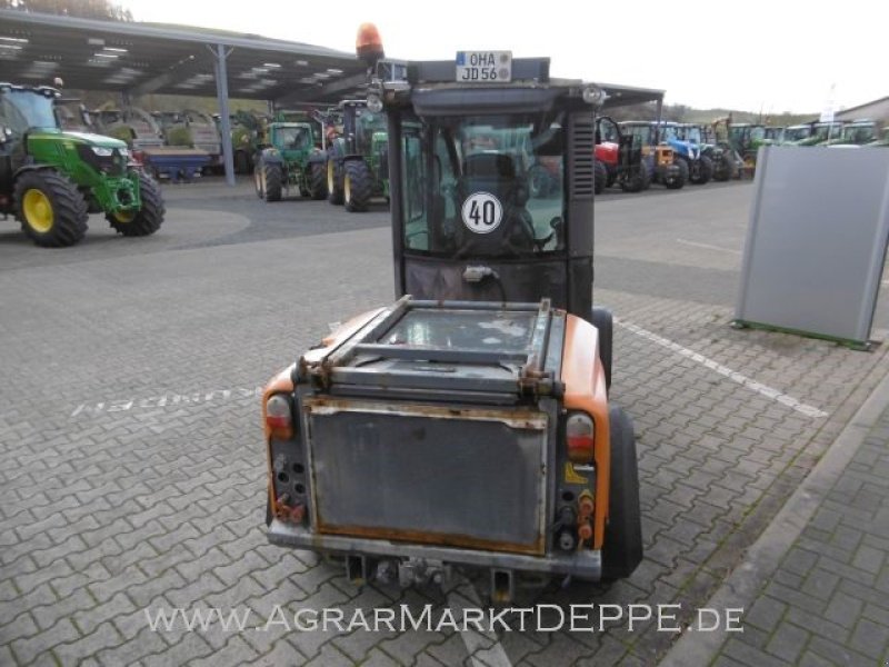 Kommunalfahrzeug typu Kärcher MIC 50 mit P260 Tellerstreuer, Gebrauchtmaschine v Lauterberg/Barbis (Obrázek 3)