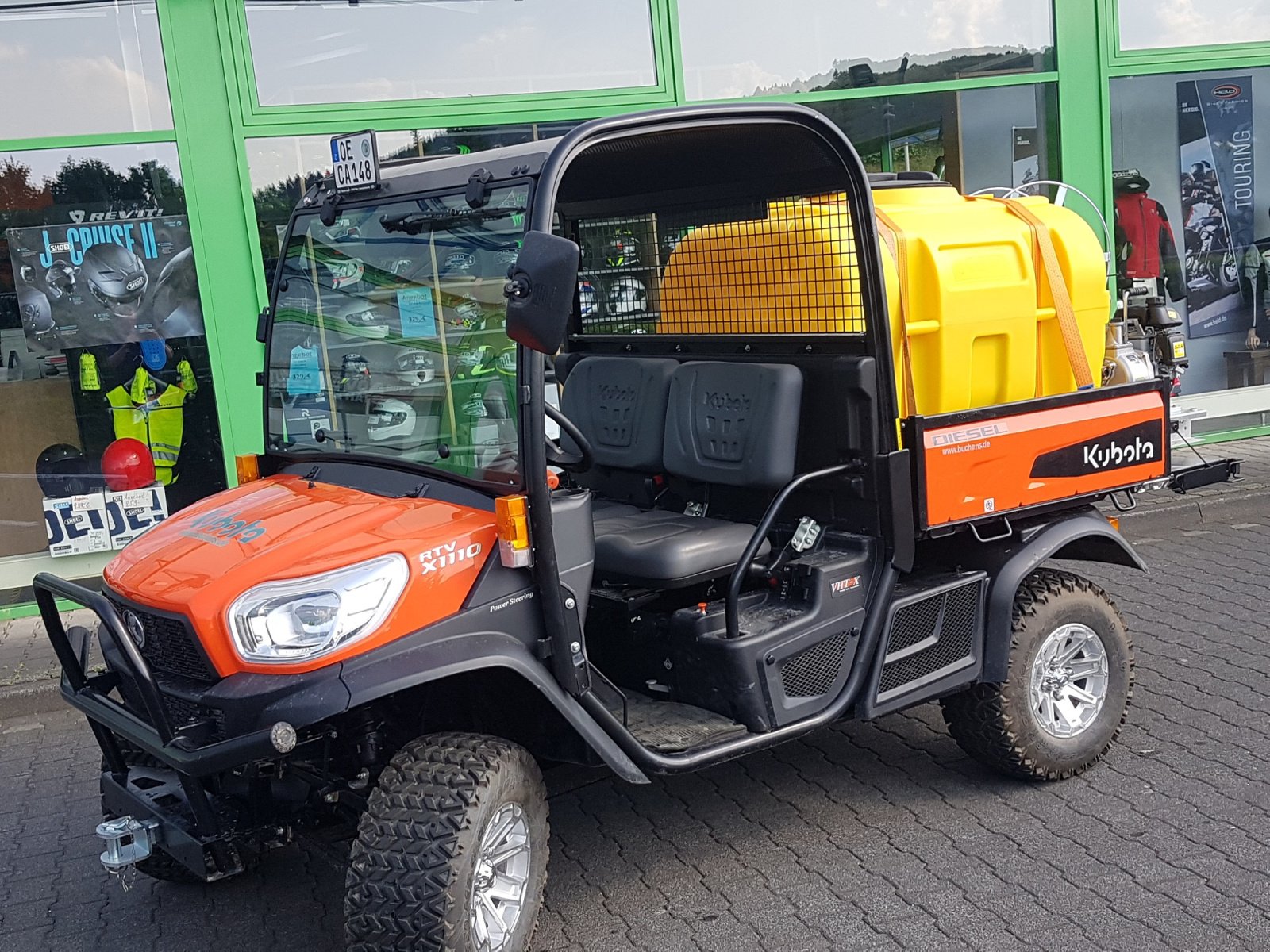 Kommunalfahrzeug tip Kubota RTVX 1110 incl BWS 130 Bewässerung, Neumaschine in Olpe (Poză 2)