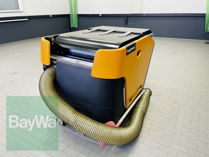 Kommunalfahrzeug des Typs Kugelmann E 800, Vorführmaschine in Manching (Bild 9)