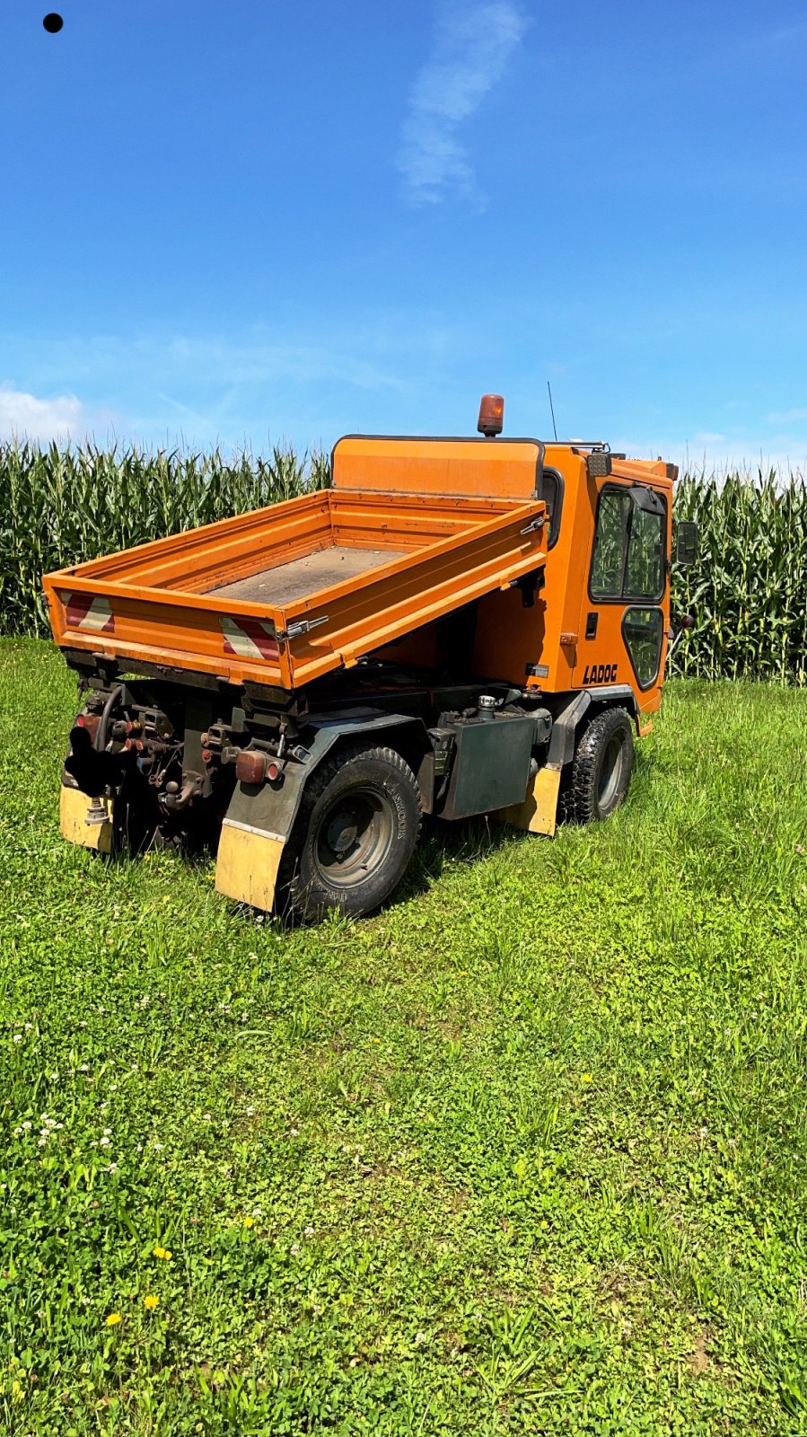 Kommunalfahrzeug tip Ladog G 129, Gebrauchtmaschine in Neuhaus (Poză 2)