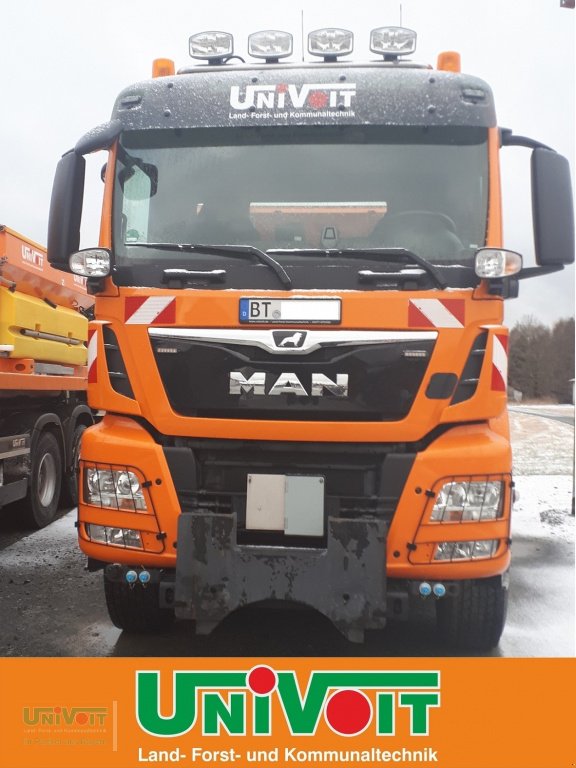 Kommunalfahrzeug typu MAN MAN 35.500 Hydrodrive 4-Achser Winterdienst Schneepflug - Streuer, Gebrauchtmaschine v Warmensteinach (Obrázek 9)