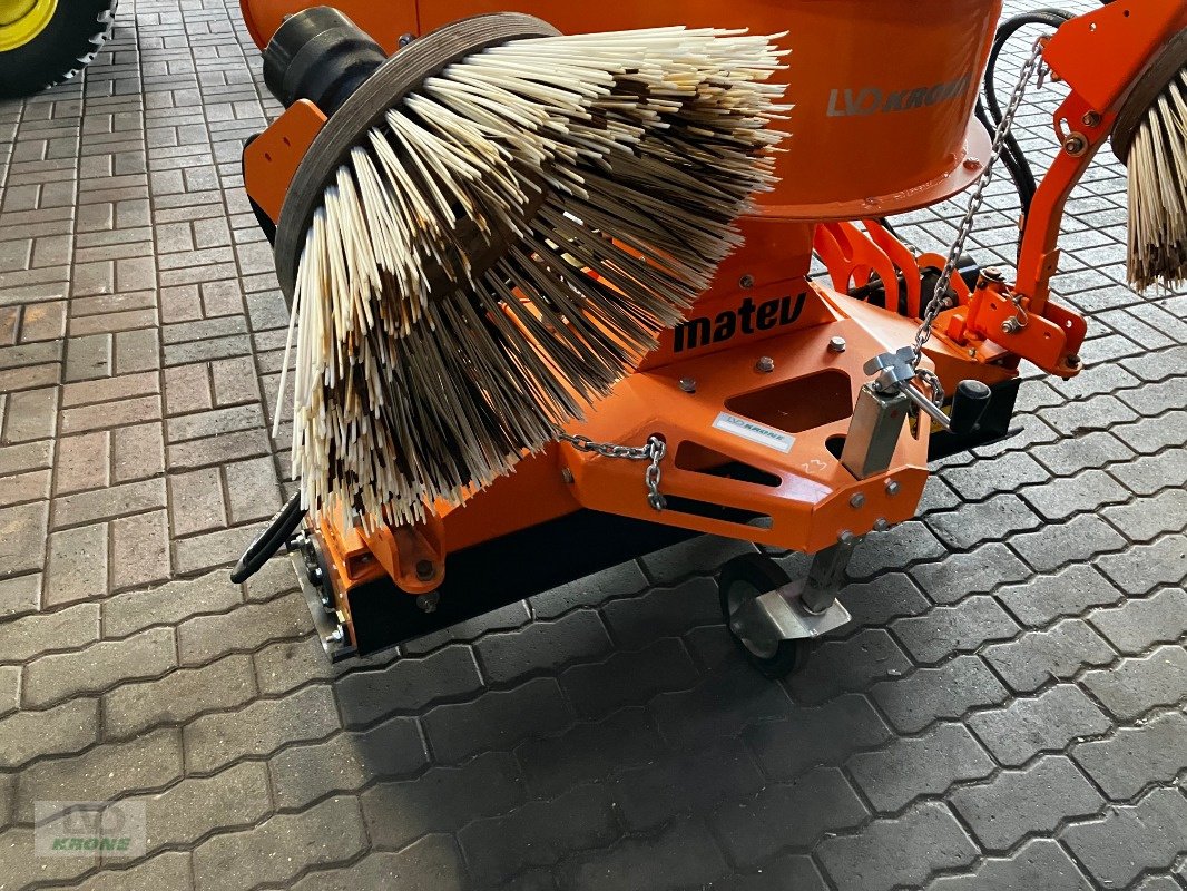 Kommunalfahrzeug του τύπου Matev MRM-120 AS Laubsaugdüse, Gebrauchtmaschine σε Alt-Mölln (Φωτογραφία 17)