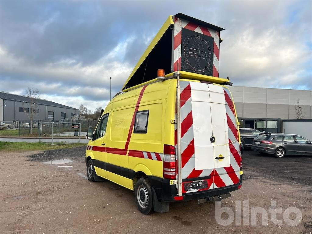 Kommunalfahrzeug a típus Mercedes-Benz Sprinter, Gebrauchtmaschine ekkor: Düsseldorf (Kép 4)
