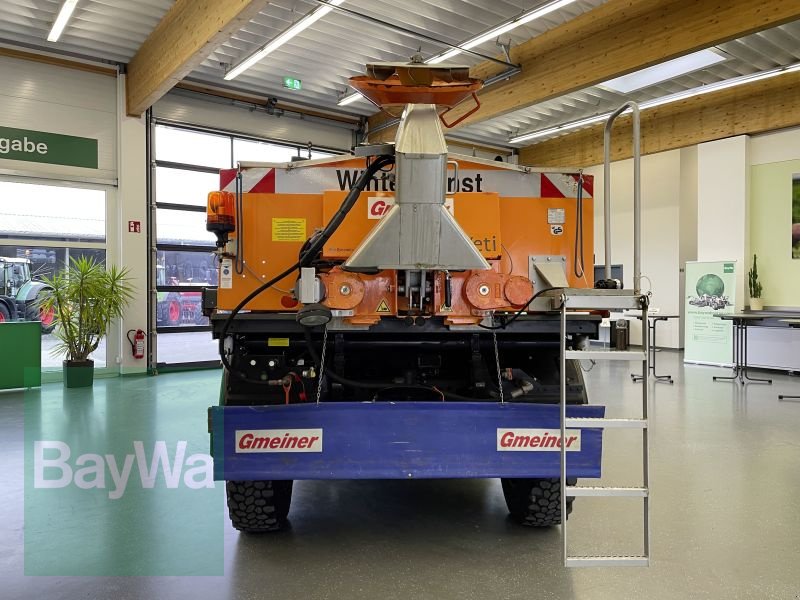 Kommunalfahrzeug des Typs Mercedes-Benz UNIMOG U300, Gebrauchtmaschine in Bamberg (Bild 3)