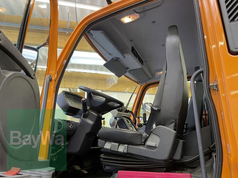Kommunalfahrzeug des Typs Mercedes-Benz UNIMOG U300, Gebrauchtmaschine in Bamberg (Bild 8)