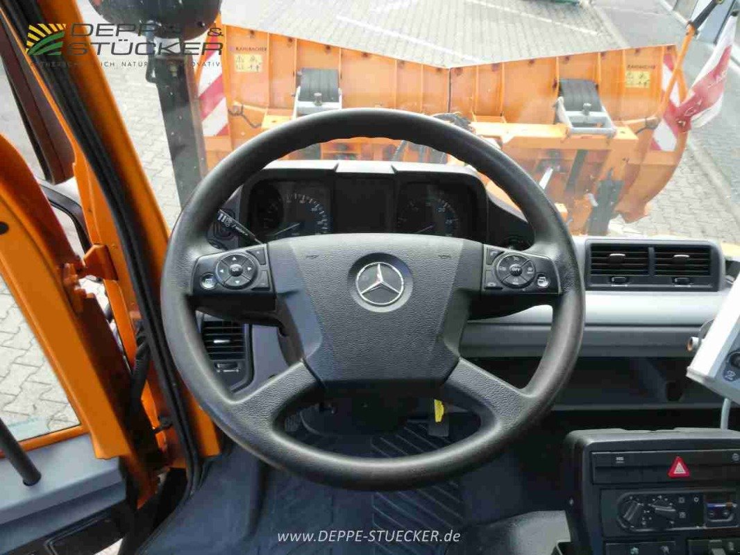 Kommunalfahrzeug a típus Mercedes-Benz Unimog U318 mit Schild+Streuer, Gebrauchtmaschine ekkor: Lauterberg/Barbis (Kép 25)