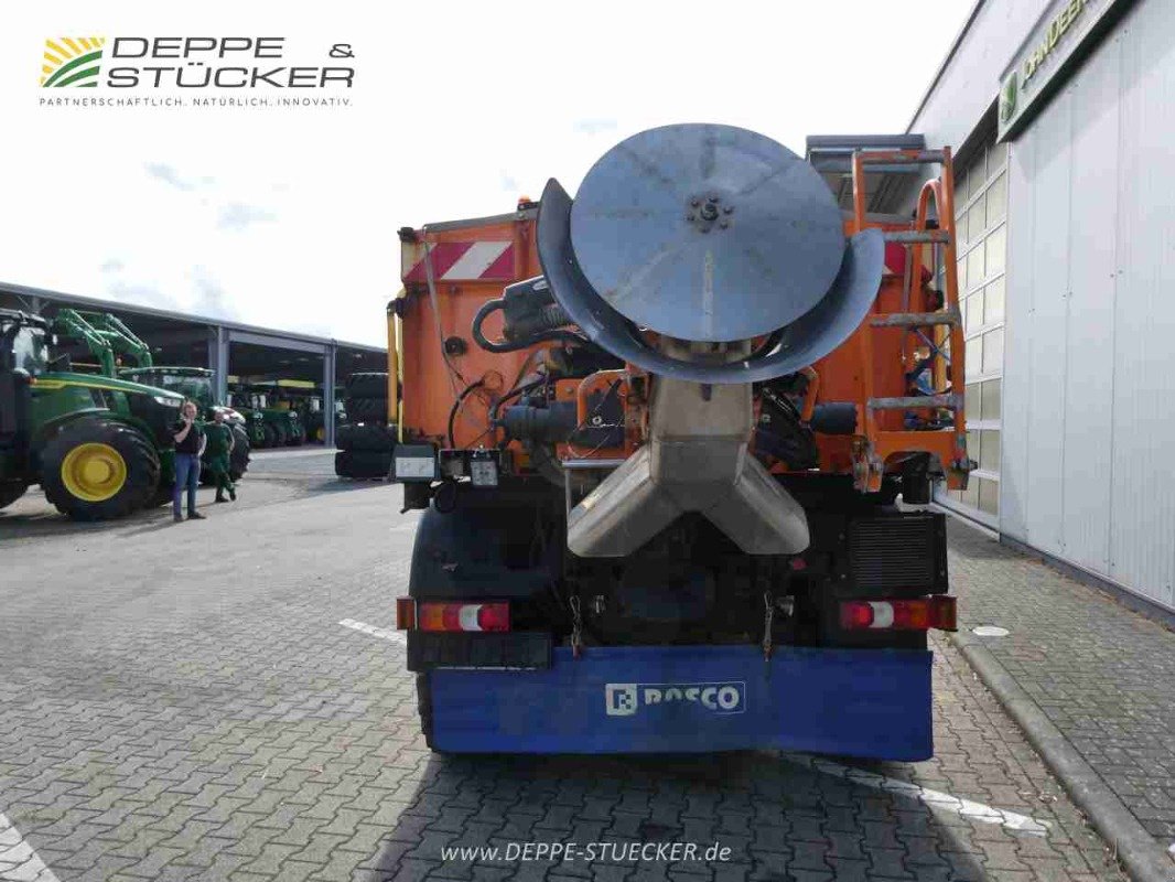 Kommunalfahrzeug типа Mercedes-Benz Unimog U318 mit Schld+Streuer, Gebrauchtmaschine в Lauterberg/Barbis (Фотография 4)