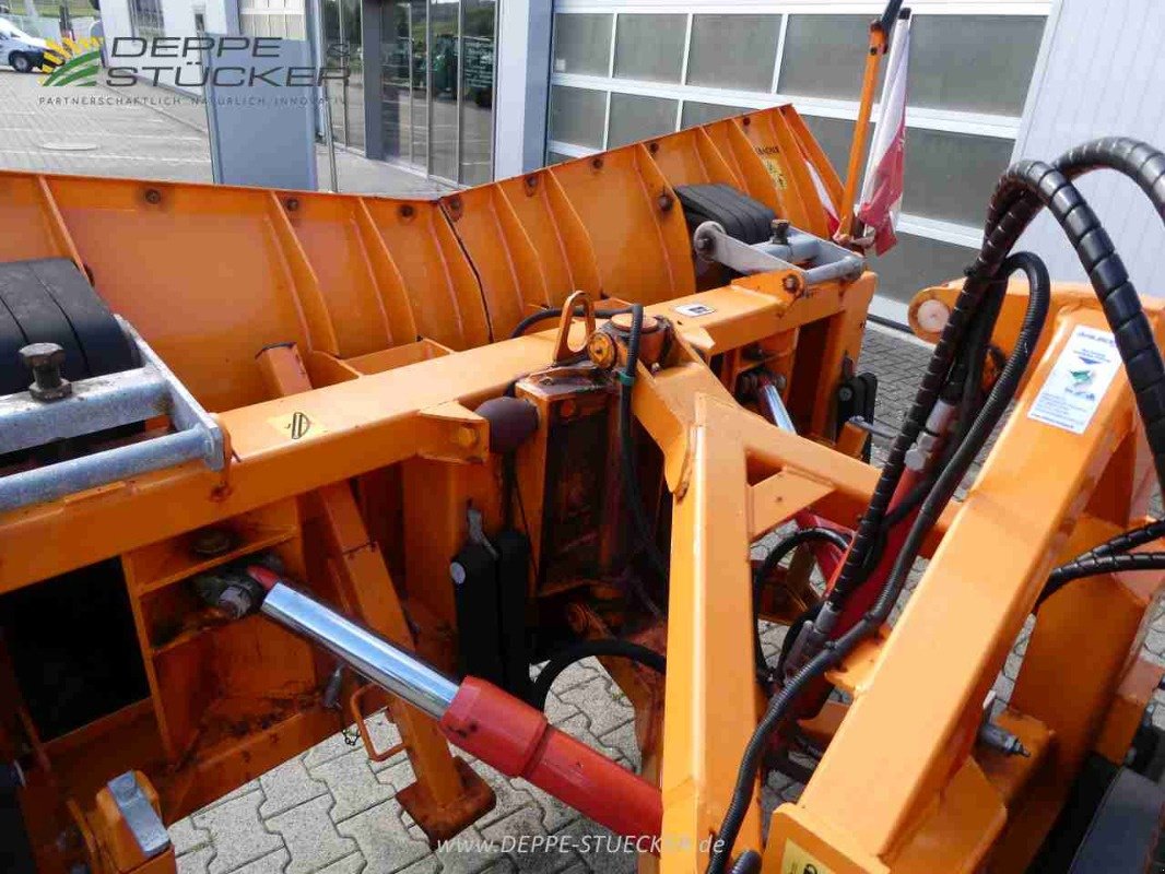 Kommunalfahrzeug typu Mercedes-Benz Unimog U318, Gebrauchtmaschine v Lauterberg/Barbis (Obrázek 13)