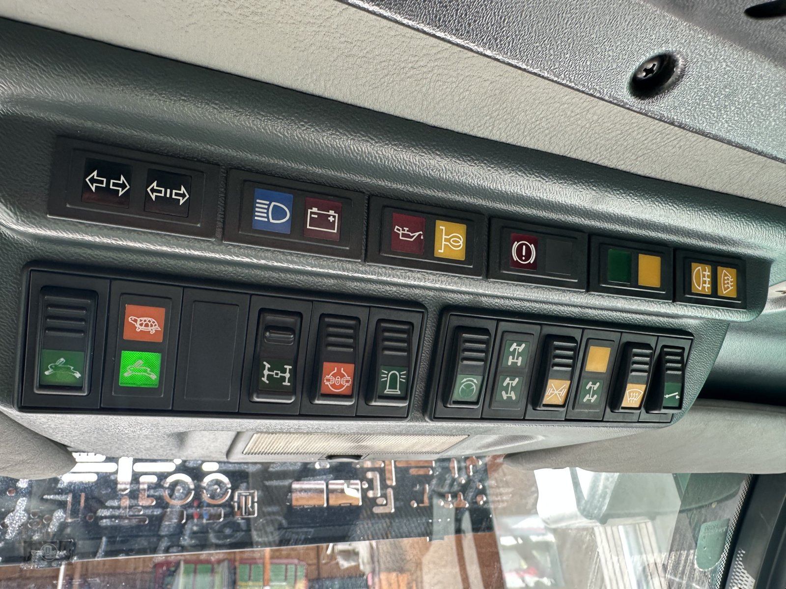 Kommunalfahrzeug tipa Multicar Tremo Carrier S mit Streuer und Schneepflug Salz Splitt mit Spikes, Gebrauchtmaschine u Rankweil (Slika 4)